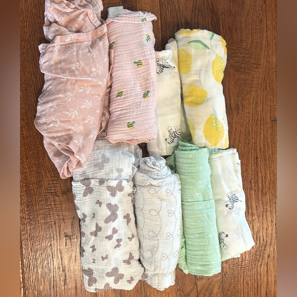 Swaddles never used